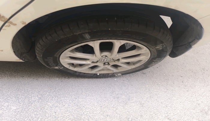 2020 Maruti Swift ZXI AMT, Petrol, Automatic, 22,004 km, tyre