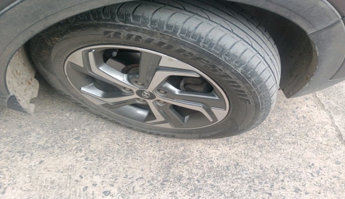 2018 Hyundai Creta SX (O) 1.6 DIESEL, Diesel, Manual, 1,15,659 km, tyre