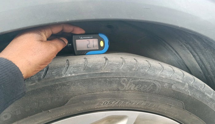 2022 KIA CARENS PRESTIGE 1.5 DIESEL 7 STR, Diesel, Manual, 1,06,835 km, tyre