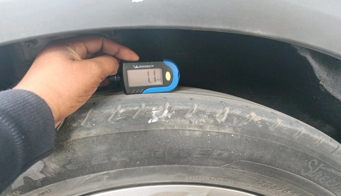 2022 KIA CARENS PRESTIGE 1.5 DIESEL 7 STR, Diesel, Manual, 1,06,835 km, tyre