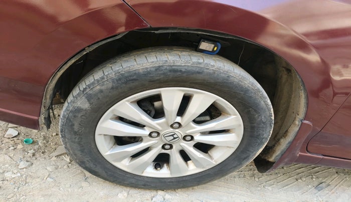 2012 Honda City 1.5L I-VTEC V MT, Petrol, Manual, 1,08,617 km, tyre