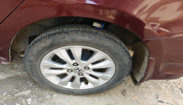 2012 Honda City 1.5L I-VTEC V MT, Petrol, Manual, 1,08,617 km, tyre