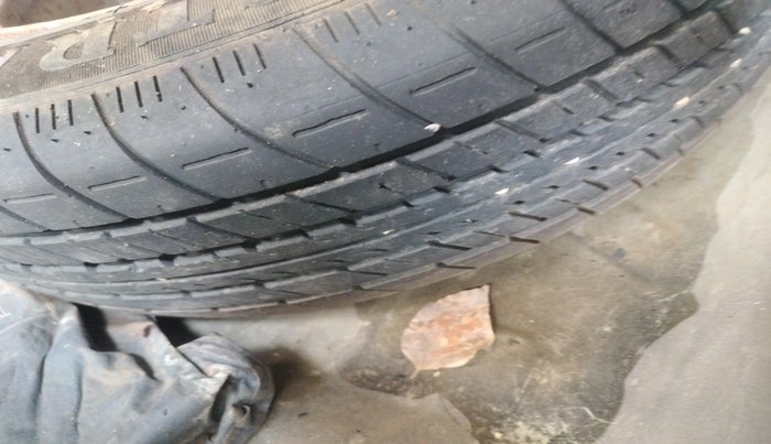 2011 Nissan Sunny XL, Petrol, Manual, 76,708 km, tyre