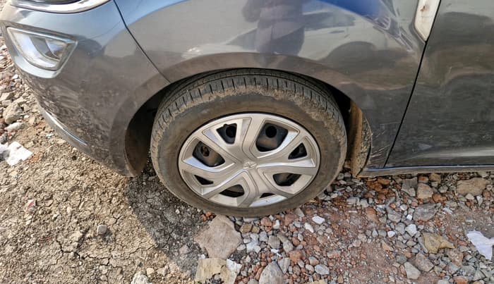 2022 Tata ALTROZ XT PETROL, Petrol, Manual, 65,114 km, tyre