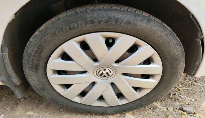 2012 Volkswagen Polo COMFORTLINE 1.2L, Diesel, Manual, 1,02,241 km, tyre