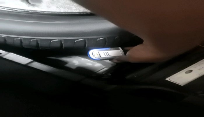 2013 Jaguar XF 2.2 DIESEL, Diesel, Automatic, 80,000 km, tyre