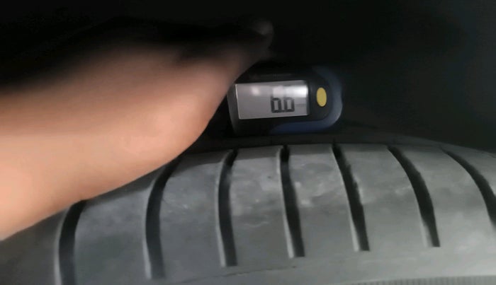 2013 Jaguar XF 2.2 DIESEL, Diesel, Automatic, 80,000 km, tyre