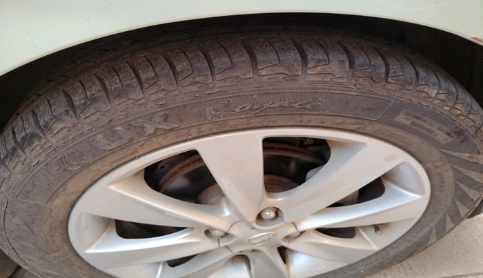 2012 Hyundai Verna FLUIDIC 1.6 VTVT SX, Petrol, Manual, 40,764 km, tyre