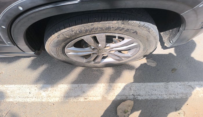 2016 Maruti Vitara Brezza ZDI, Diesel, Manual, 2,42,016 km, tyre