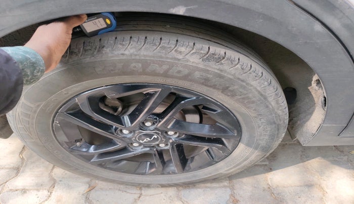 2022 KIA CARENS PRESTIGE PLUS 1.5 DIESEL 7 STR, Diesel, Manual, 88,854 km, tyre