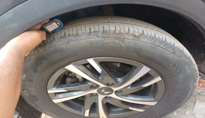 2022 Mahindra XUV700 AX 5 P MT 7 STR, Petrol, Manual, 23,148 km, tyre