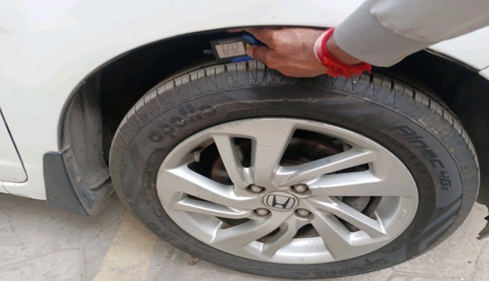 2016 Honda Jazz 1.2L I-VTEC V AT, Petrol, Automatic, 66,315 km, tyre