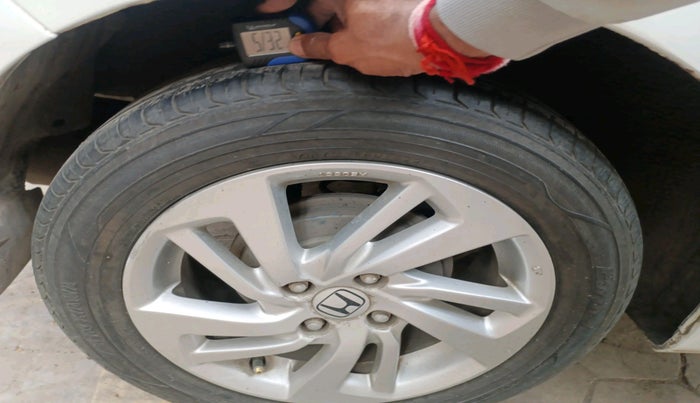 2016 Honda Jazz 1.2L I-VTEC V AT, Petrol, Automatic, 66,315 km, tyre