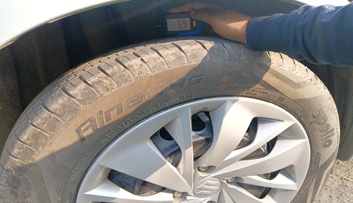 2025 Maruti Baleno DELTA 1.2 AGS, Petrol, Automatic, 7,082 km, tyre