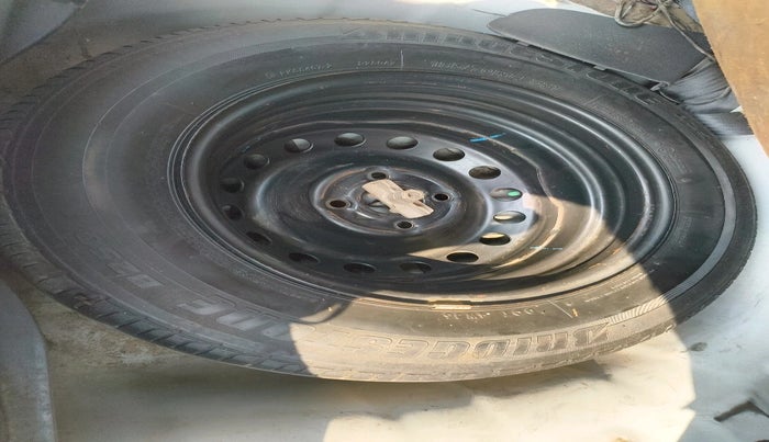 2016 Hyundai Elite i20 MAGNA 1.4 CRDI, Diesel, Manual, 93,287 km, tyre