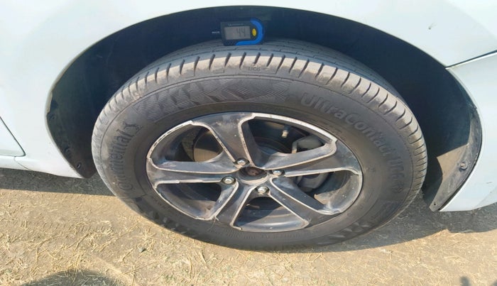 2016 Hyundai Elite i20 MAGNA 1.4 CRDI, Diesel, Manual, 93,287 km, tyre