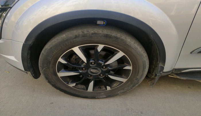 2018 Mahindra XUV500 W11 AT, Diesel, Automatic, 92,475 km, tyre