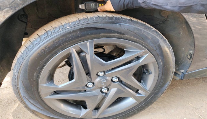 2022 Hyundai NEW I20 SPORTZ 1.2 MT, Petrol, Manual, 6,443 km, tyre