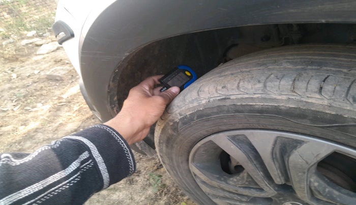 2019 Tata TIAGO NRG PETROL, Petrol, Manual, 56,854 km, tyre