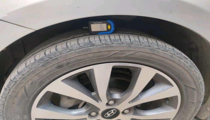 2013 Hyundai Verna FLUIDIC 1.6 VTVT SX, Petrol, Manual, 48,868 km, tyre