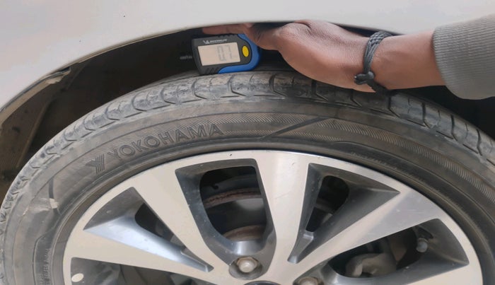 2013 Hyundai Verna FLUIDIC 1.6 VTVT SX, Petrol, Manual, 48,868 km, tyre