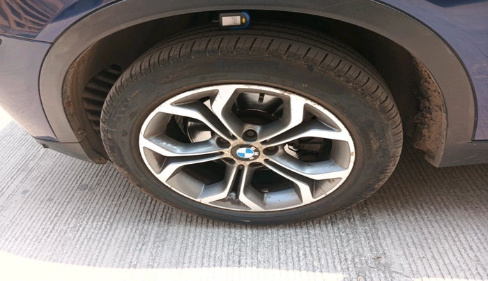 2014 BMW X3 XDRIVE 20D, Diesel, Automatic, 1,65,589 km, tyre