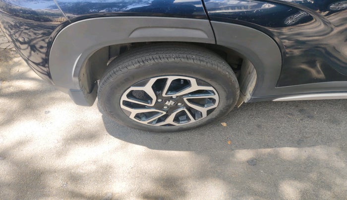 2024 Maruti FRONX ALPHA 1.0L TURBO 6 AT, Petrol, Automatic, 9,131 km, tyre