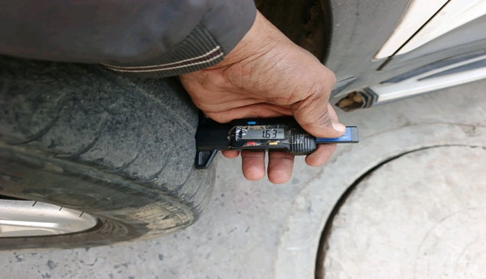 2017 Hyundai Creta SX PLUS 1.6 PETROL, Petrol, Manual, 76,919 km, tyre