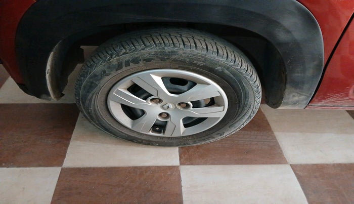 2017 Renault Kwid RXT 0.8, Petrol, Manual, 54,586 km, tyre