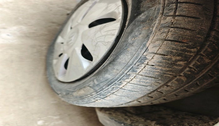 2016 Maruti Celerio ZXI, Petrol, Manual, 56,394 km, tyre