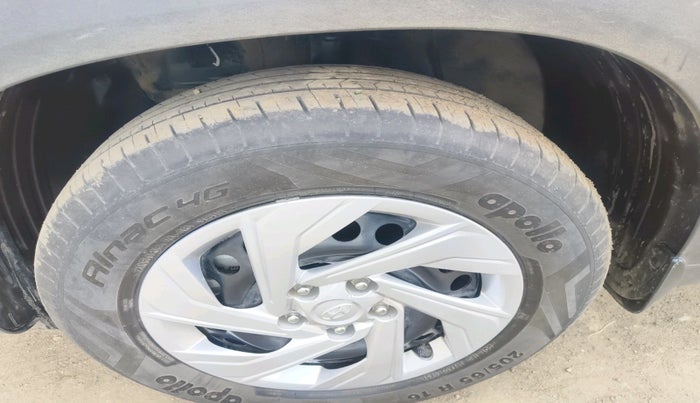 2025 Hyundai Creta E 1.5 DIESEL, Diesel, Manual, 10,136 km, tyre