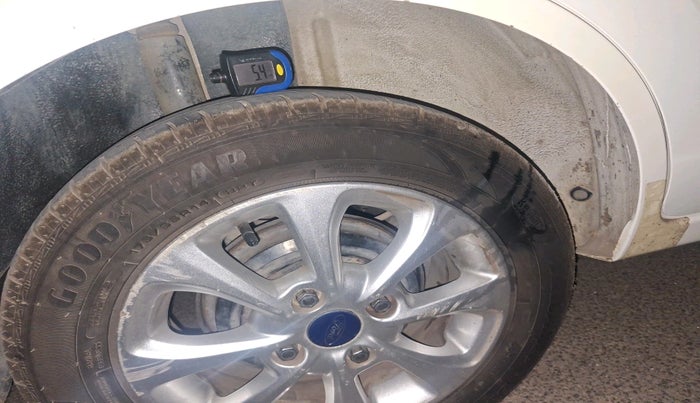 2012 Ford Figo TITANIUM 1.4 DIESEL, Diesel, Manual, 65,104 km, tyre