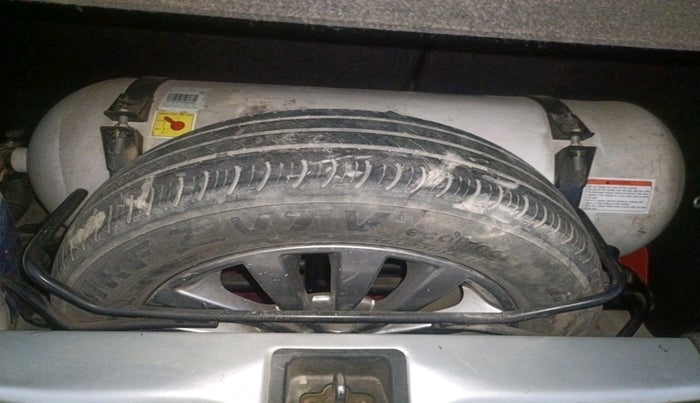 2023 Maruti New Wagon-R VXI CNG 1.0, CNG, Manual, 40,927 km, tyre