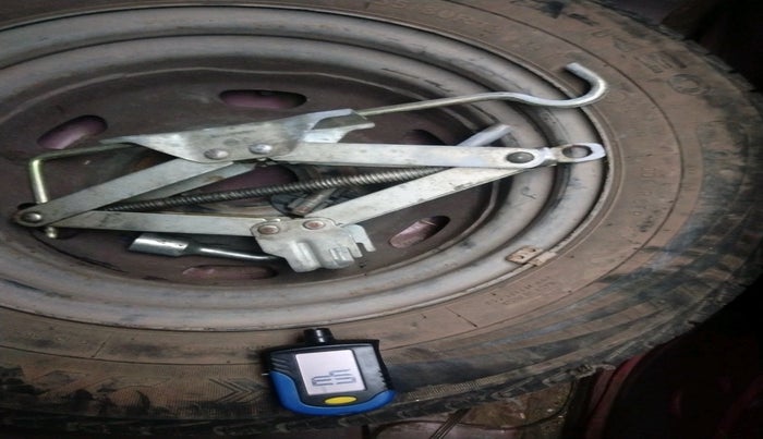 2017 Datsun Redi Go S 1.0, Petrol, Manual, 67,225 km, tyre