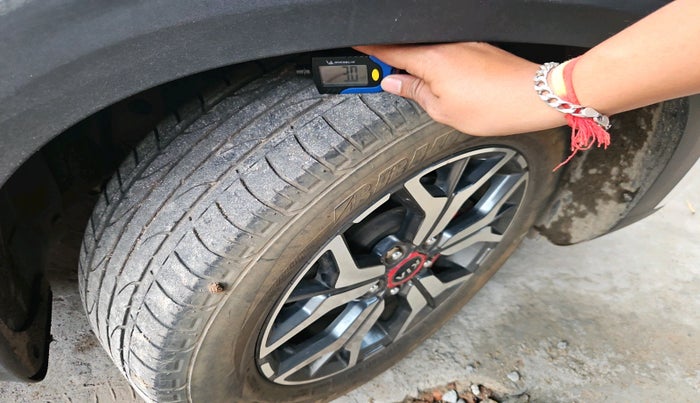 2021 KIA SELTOS GTX PLUS AT 1.5 DIESEL, Diesel, Automatic, 1,09,028 km, tyre