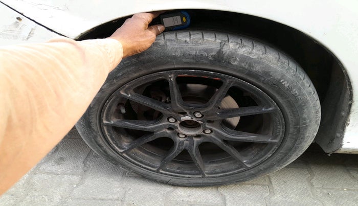 2016 Honda City 1.5L I-DTEC VX, Diesel, Manual, 1,26,084 km, tyre