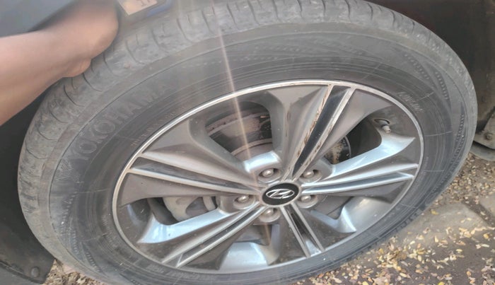 2017 Hyundai Creta SX PLUS AT 1.6 PETROL, Petrol, Automatic, 49,143 km, tyre