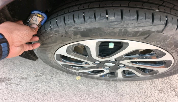 2023 Maruti Baleno ALPHA 1.2 AGS, Petrol, Automatic, 4,738 km, tyre