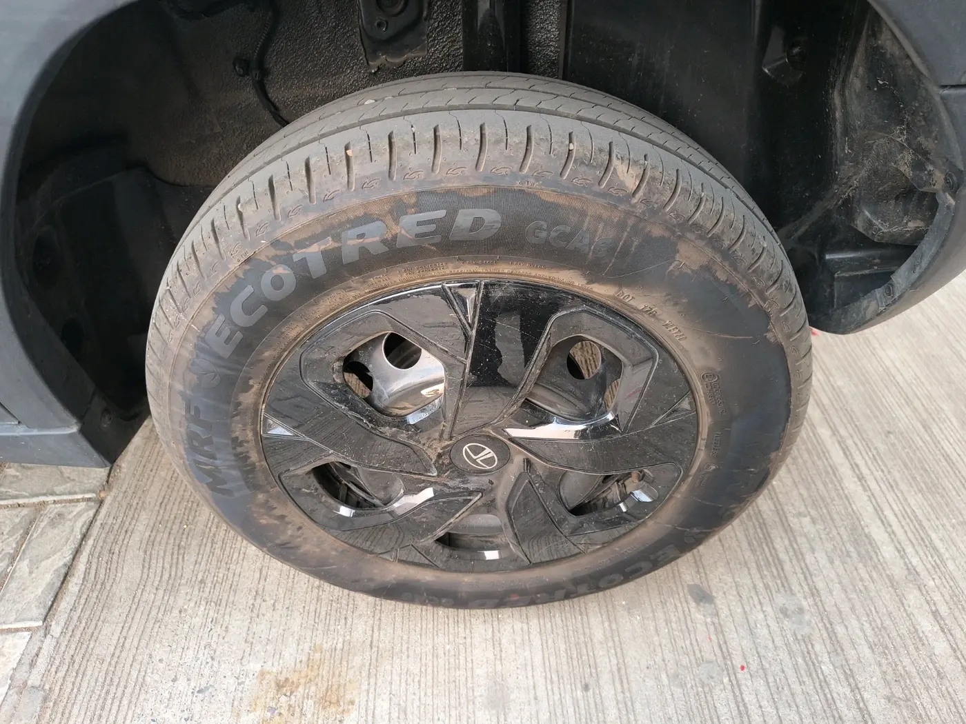 2025 Tata PUNCH Adventure Plus, Petrol, Manual, 3,242 km, tyre
