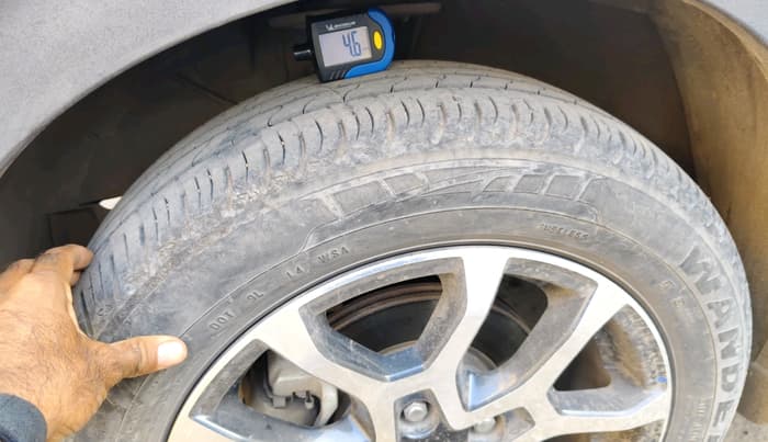 2023 Maruti XL6 ZETA CNG, CNG, Manual, 43,101 km, tyre