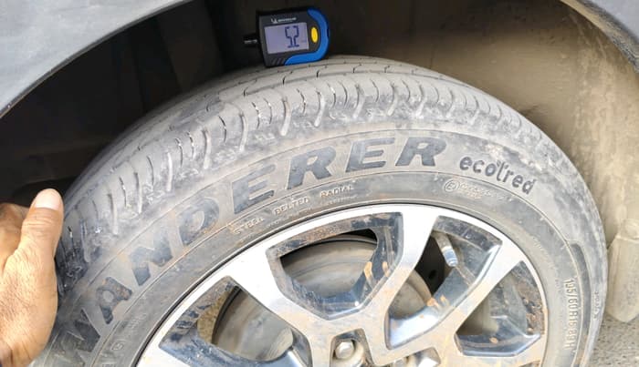 2023 Maruti XL6 ZETA CNG, CNG, Manual, 43,101 km, tyre