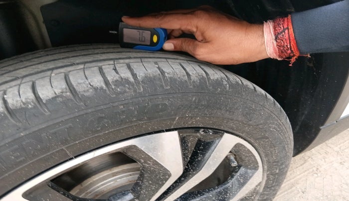 2023 MG HECTOR PLUS SHARP PRO 1.5 TURBO MT 7 STR, Petrol, Manual, 31,167 km, tyre