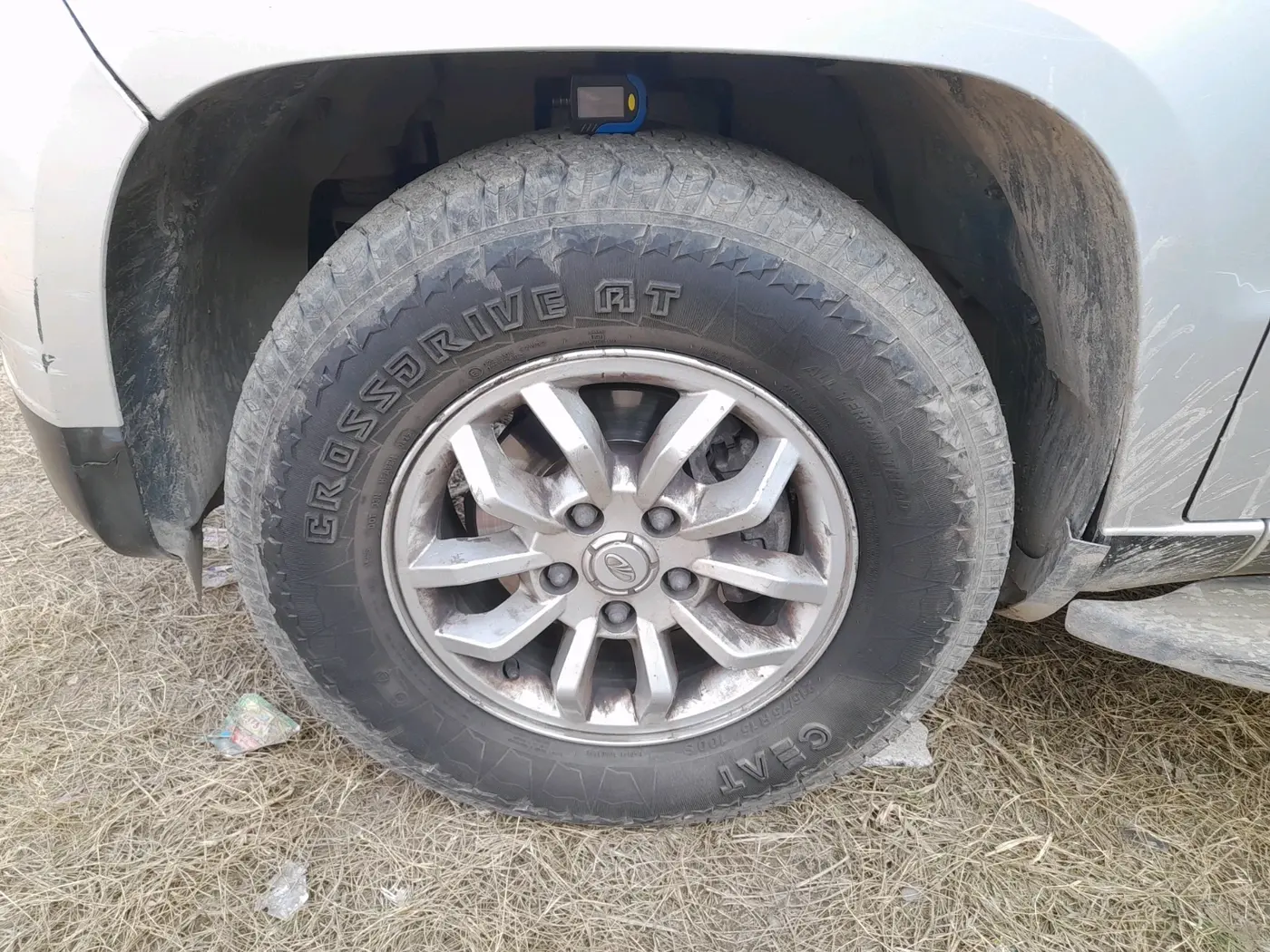 2018 Mahindra TUV300 T8, Diesel, Manual, 73,000 km, tyre