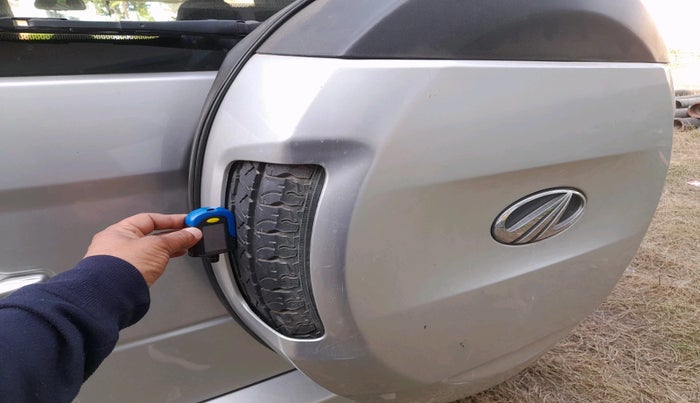 2018 Mahindra TUV300 T8, Diesel, Manual, 72,683 km, tyre