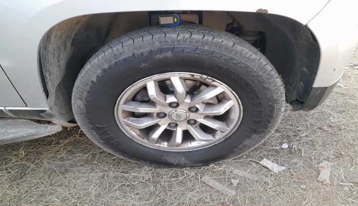 2018 Mahindra TUV300 T8, Diesel, Manual, 72,683 km, tyre