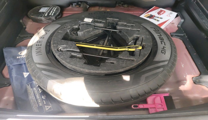 2022 Hyundai Creta E 1.5 DIESEL, Diesel, Manual, 1,23,741 km, tyre