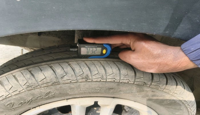 2019 Renault TRIBER RXT, Petrol, Manual, 63,323 km, tyre