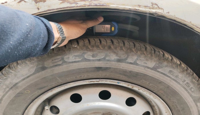 2011 Maruti Swift LXI, Petrol, Manual, 85,534 km, tyre