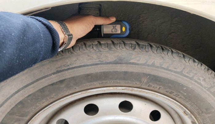 2011 Maruti Swift LXI, Petrol, Manual, 85,534 km, tyre