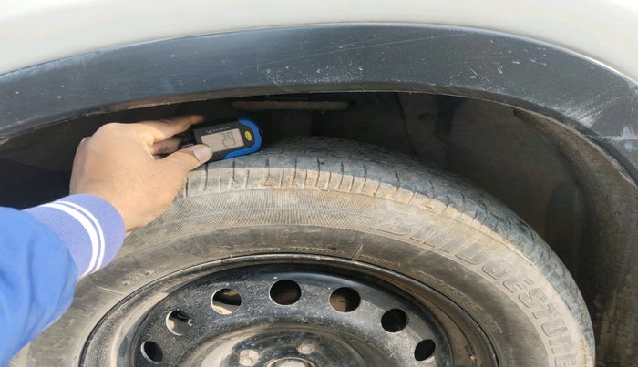 2017 Maruti Vitara Brezza VDI (O), Diesel, Manual, 1,32,523 km, tyre